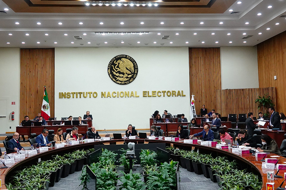 INE mueve el calendario en Nuevo León: precampañas arrancarán desde diciembre