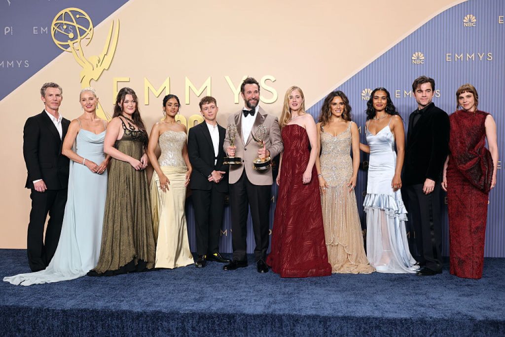 Emmy 2026: «Widow’s Bay» rompe récords y «The Pitt» vuelve a conquistar el drama