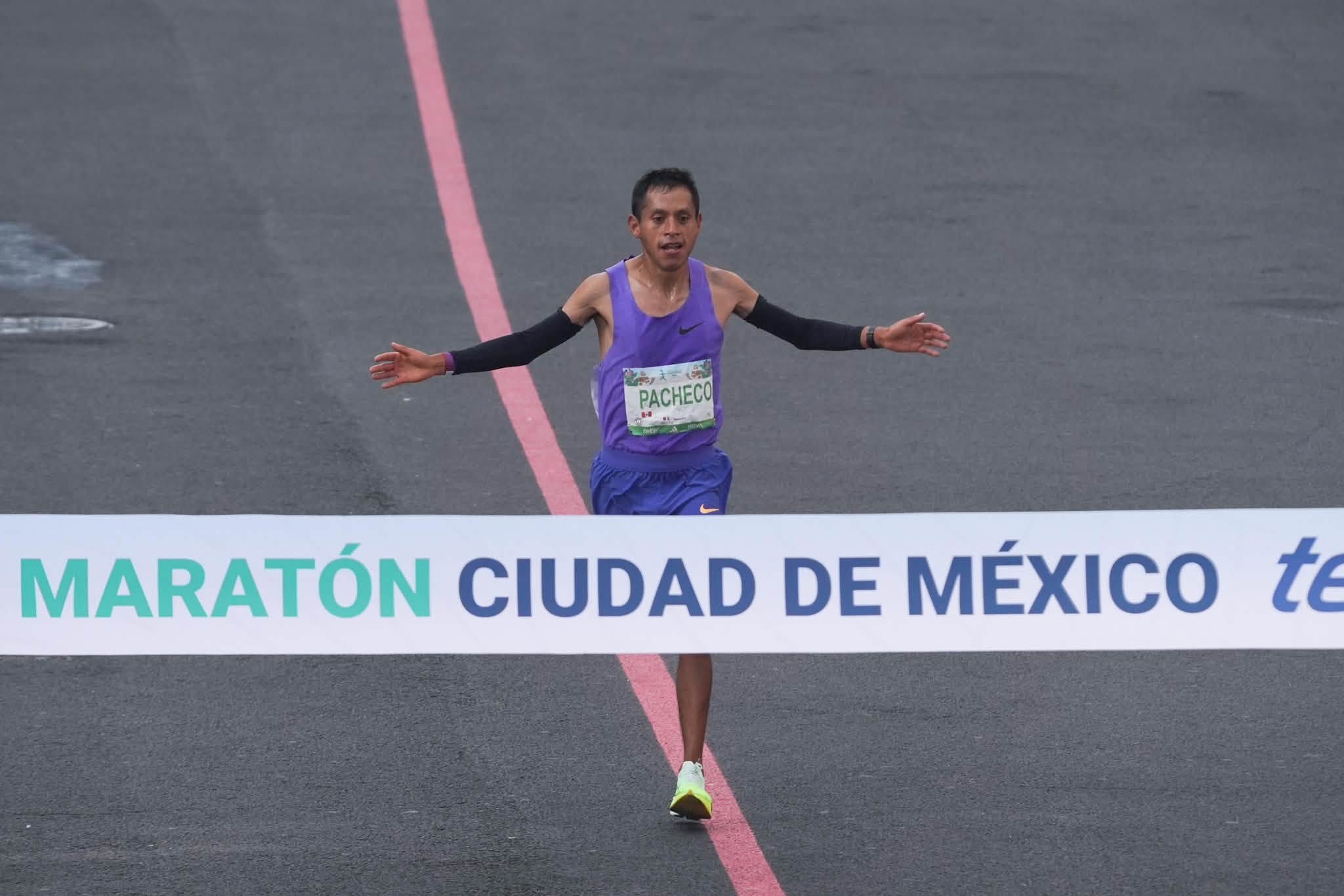 Pacheco y Asefa conquistan el Maratón de la Ciudad de México